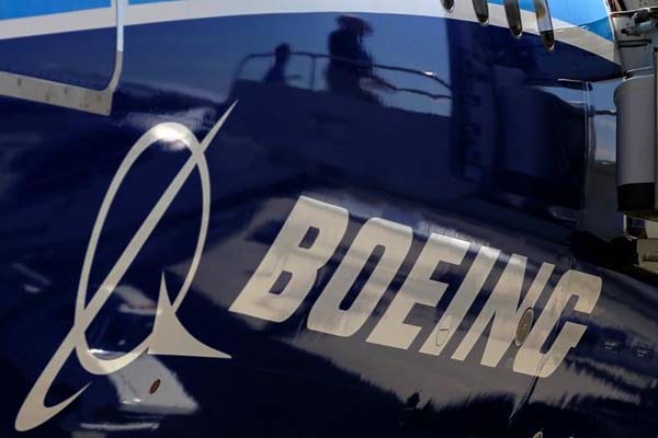 Saham Boeing Ambruk 32 Persen di 2024